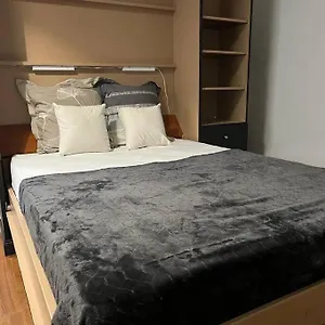 https://suite-check-in-h24-wi-fi.hotels-rhonealpes.com