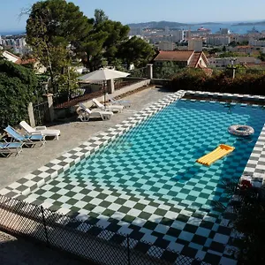 https://mas-sainte-marie.fr-provencehotel.com
